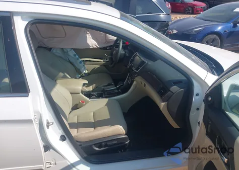 2016 Honda Accord Ex-L V-6 z USA, uszkodzony, nr VIN 1HGCR3F87GA027607